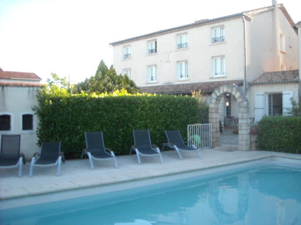 Hotel Ecusson Saint-Hilaire-de-Brethmas Экстерьер фото