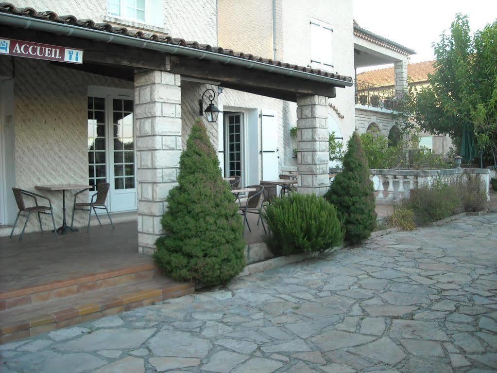 Hotel Ecusson Saint-Hilaire-de-Brethmas Экстерьер фото
