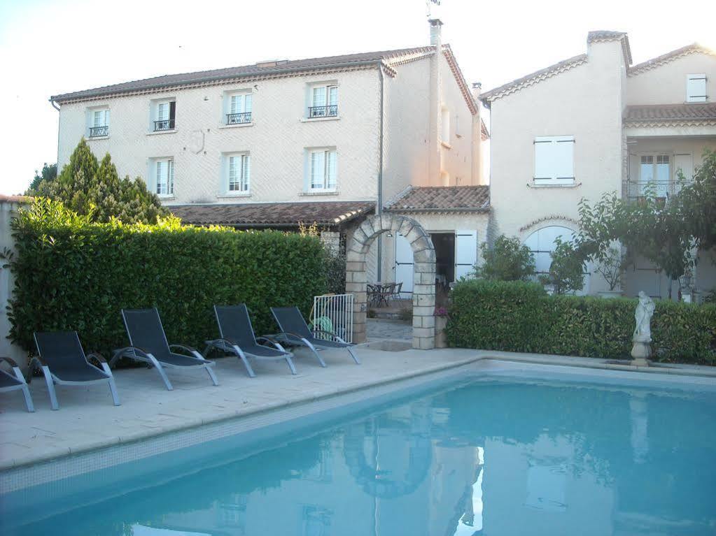 Hotel Ecusson Saint-Hilaire-de-Brethmas Экстерьер фото